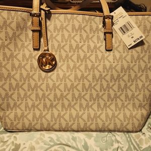 Michael Kors purse